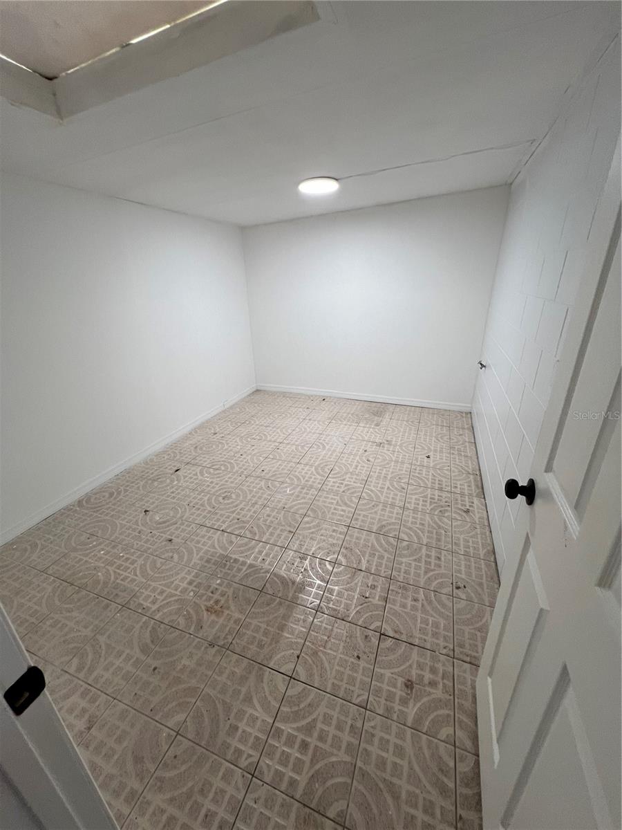 Image 18 of 19 For 7455 Wayland Boulevard