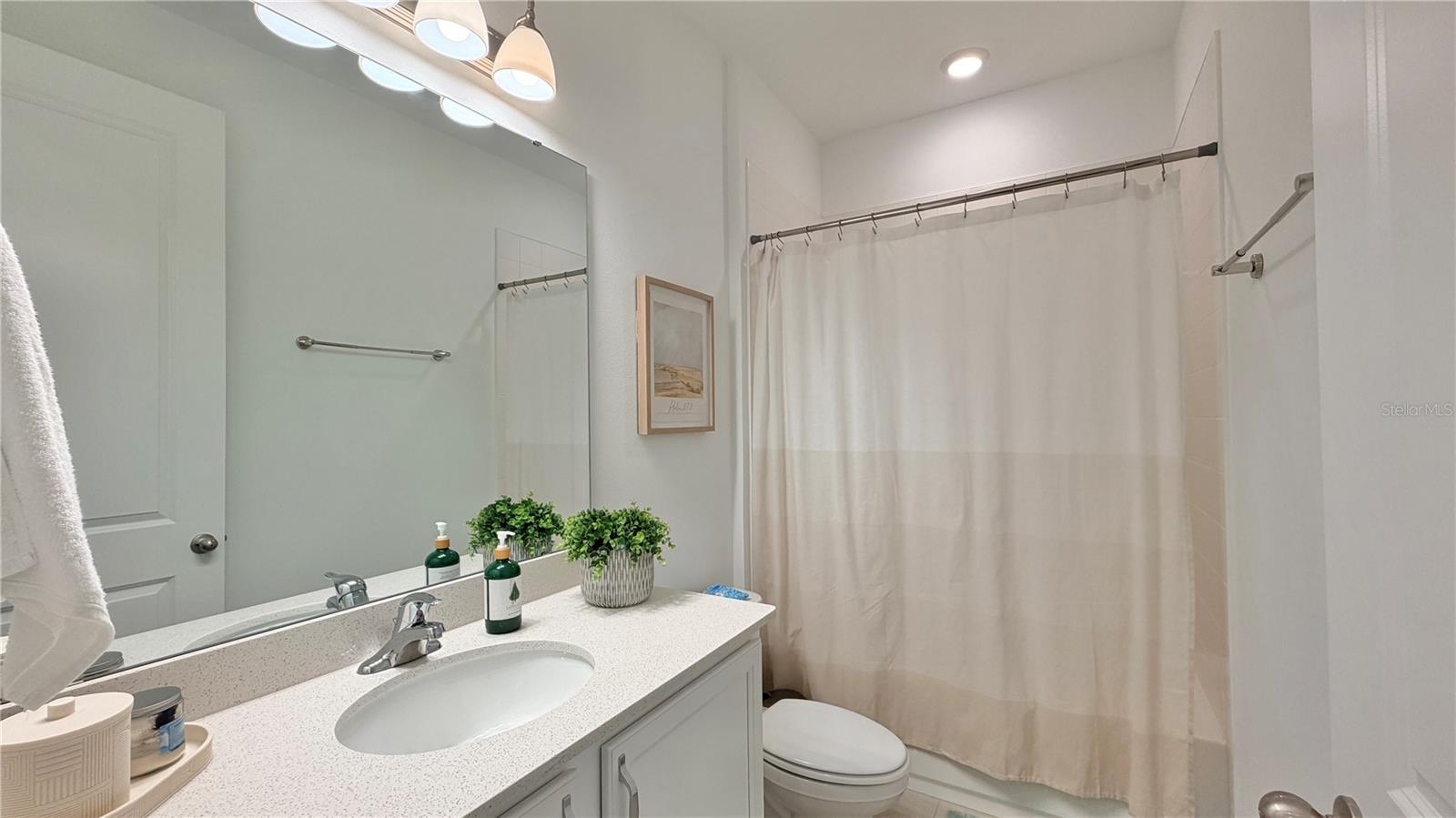 Image 10 of 37 For 5723 Cattle Ranch Drive