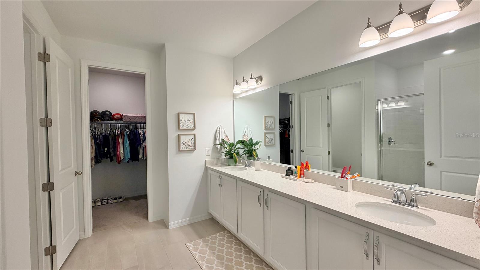 Image 27 of 37 For 5723 Cattle Ranch Drive