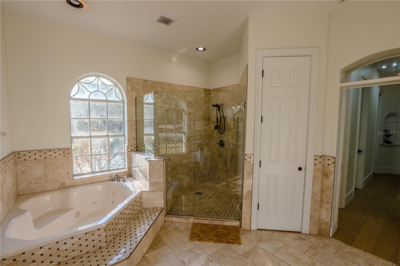 Image 23 of 73 For 1742 Fifeshire Court