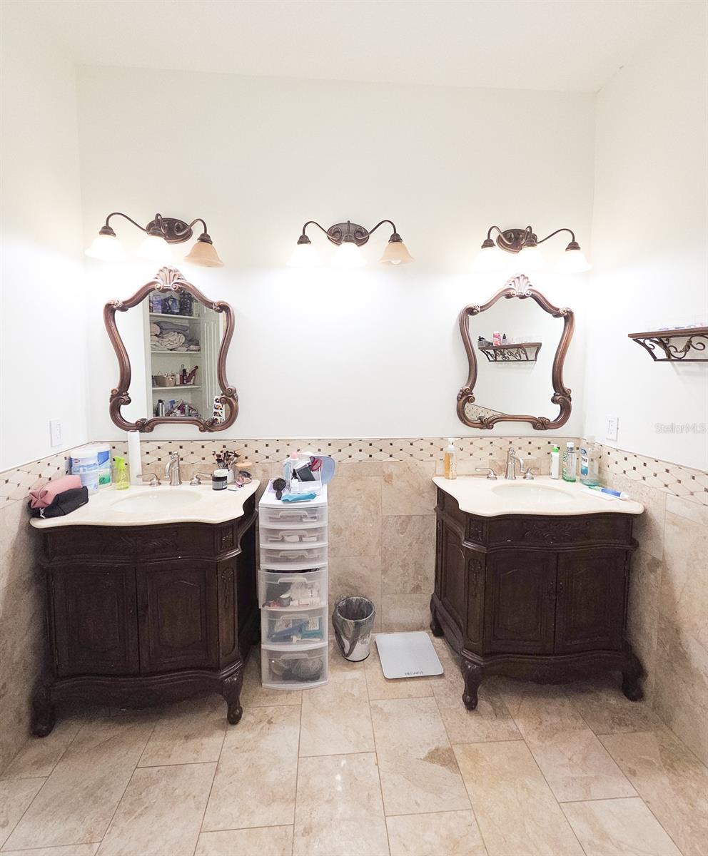 Image 27 of 73 For 1742 Fifeshire Court