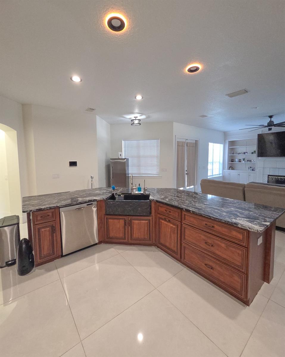 Image 32 of 73 For 1742 Fifeshire Court