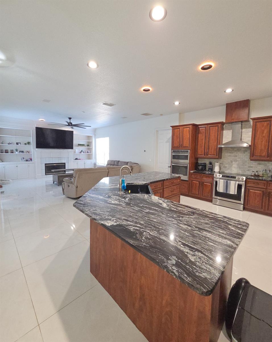 Image 39 of 73 For 1742 Fifeshire Court