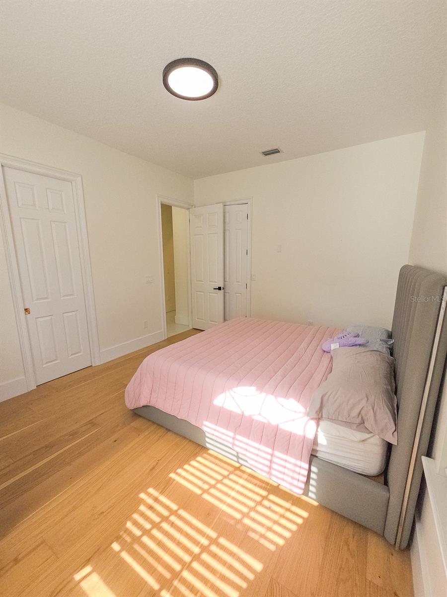 Image 43 of 73 For 1742 Fifeshire Court