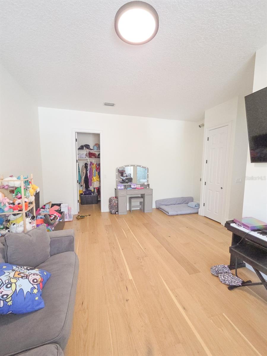 Image 57 of 73 For 1742 Fifeshire Court