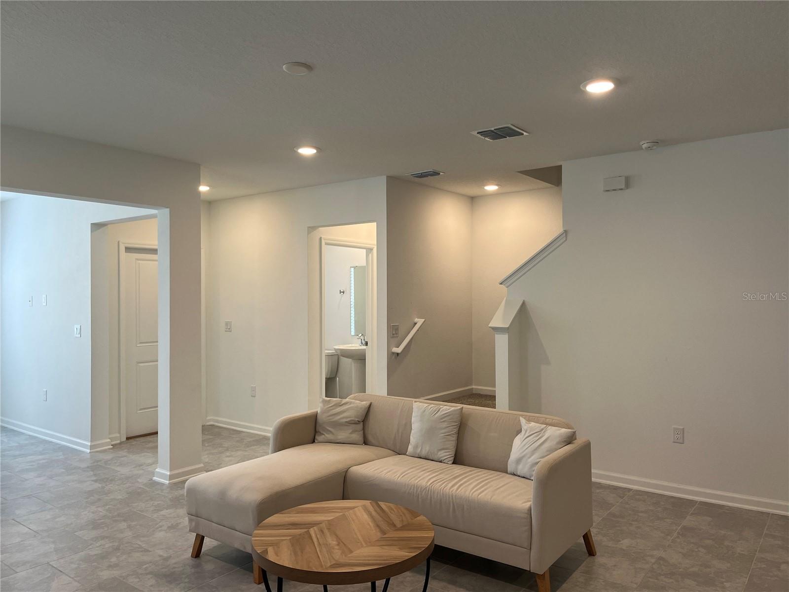 Image 2 of 27 For 7067 Sienna Oak Alley