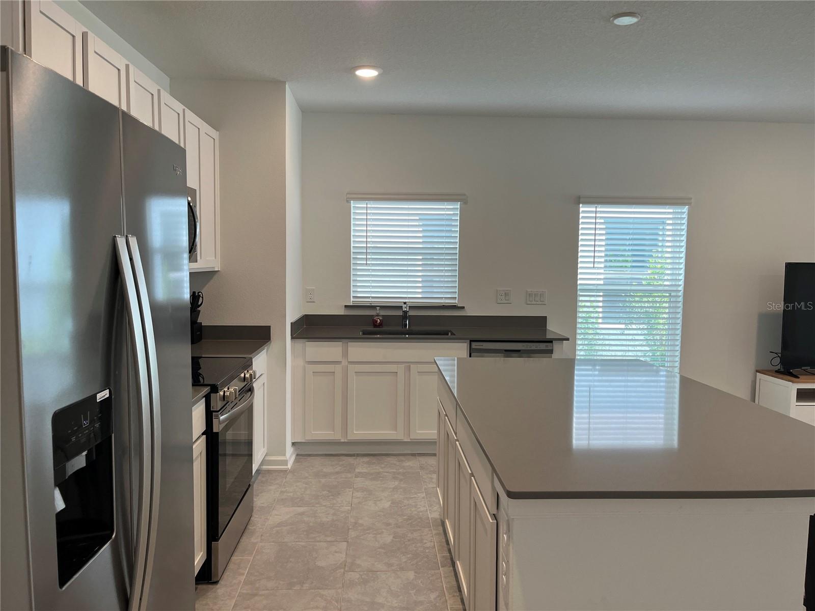 Image 5 of 27 For 7067 Sienna Oak Alley