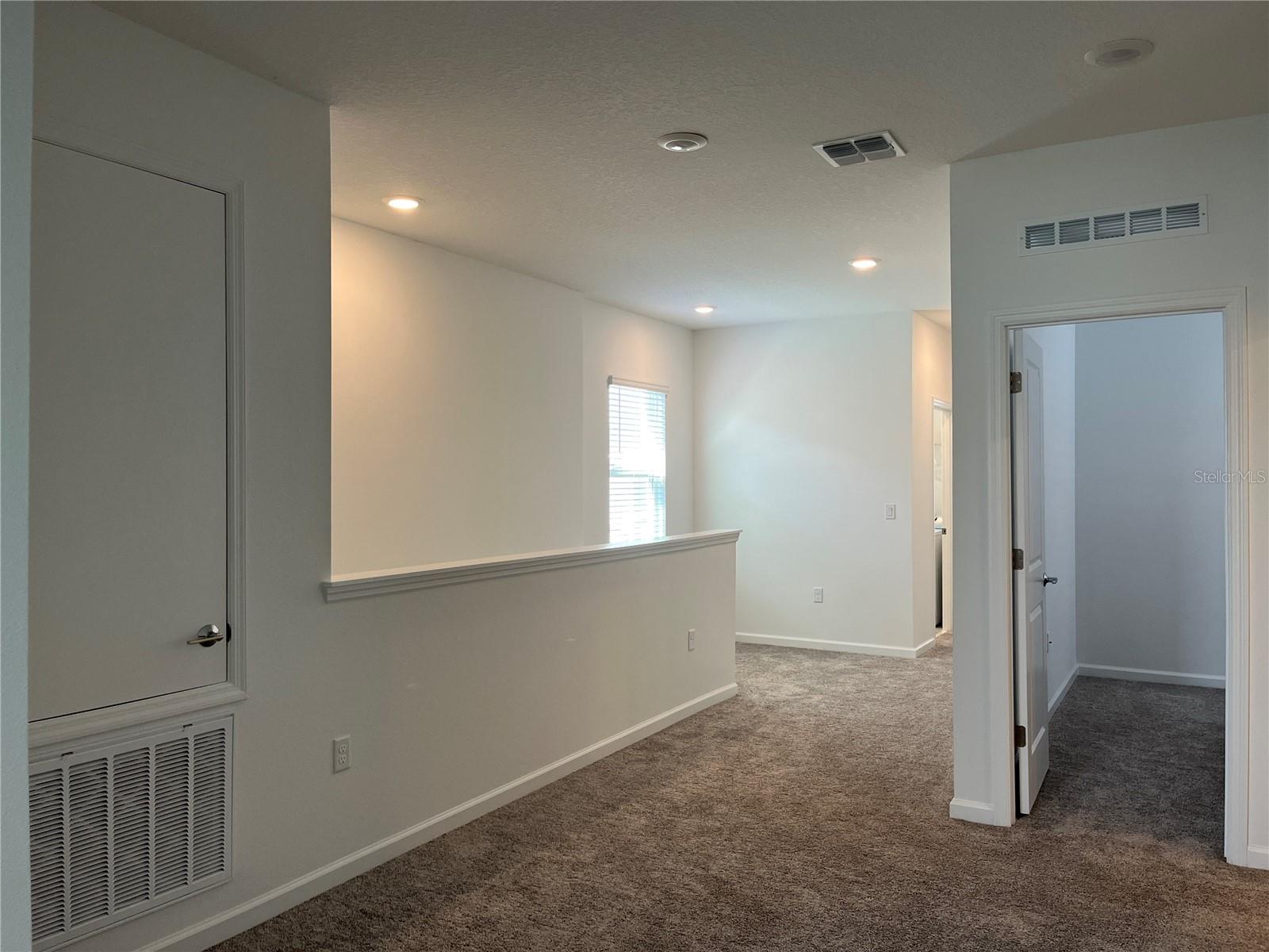 Image 9 of 27 For 7067 Sienna Oak Alley