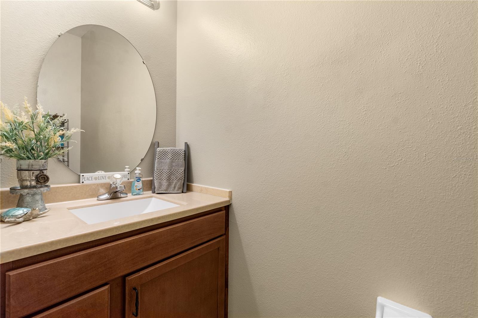 Image 23 of 42 For 15350 Oak Apple Court 17b