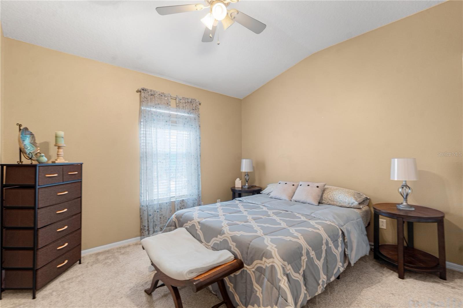 Image 28 of 42 For 15350 Oak Apple Court 17b