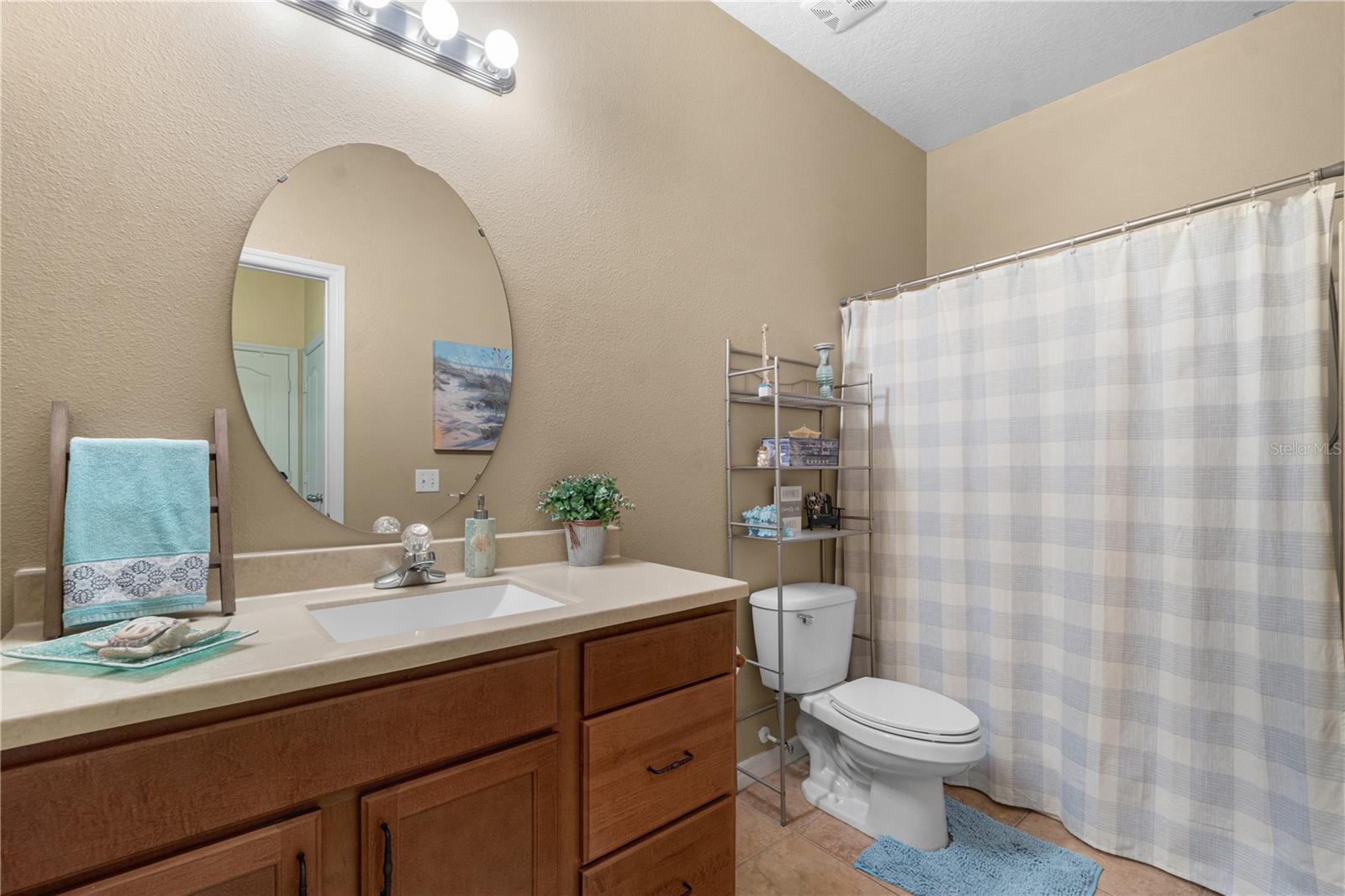 Image 29 of 42 For 15350 Oak Apple Court 17b