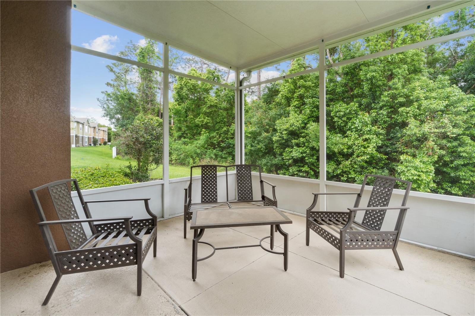 Image 32 of 42 For 15350 Oak Apple Court 17b