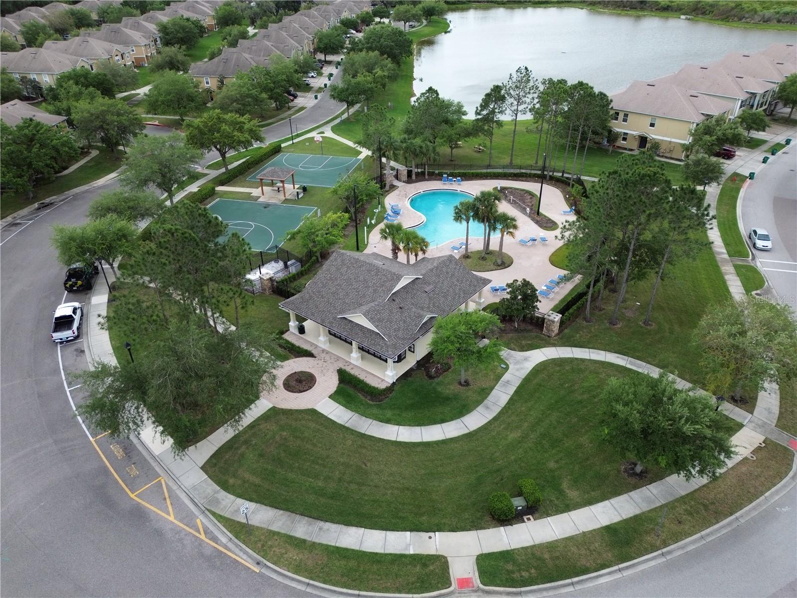 Image 37 of 42 For 15350 Oak Apple Court 17b