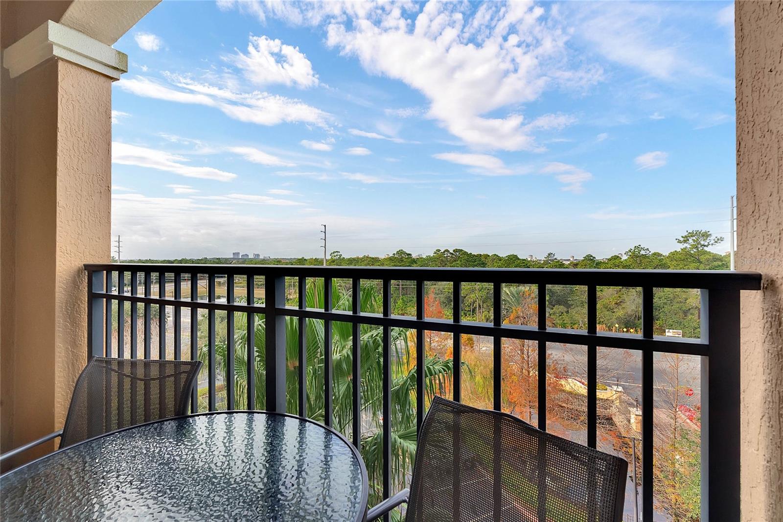 Image 22 of 30 For 12527 Floridays Resort Drive 511e