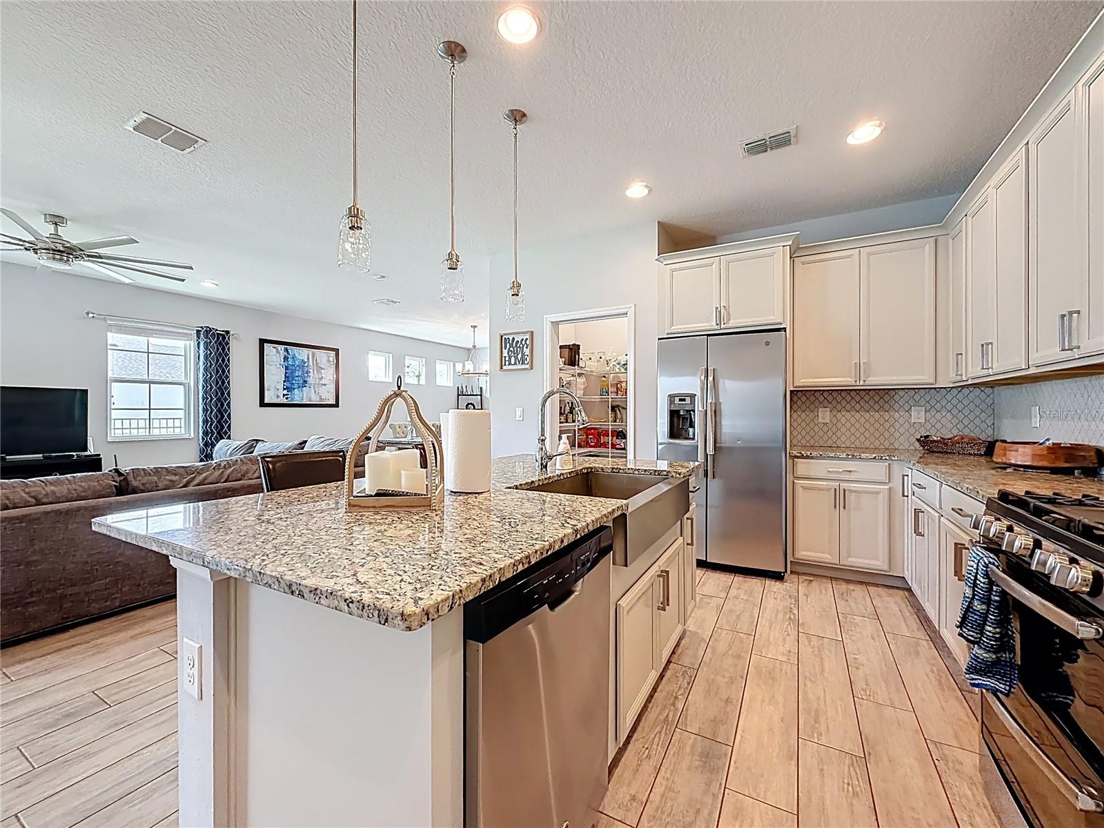 Image 24 of 54 For 8150 Gray Kingbird Drive