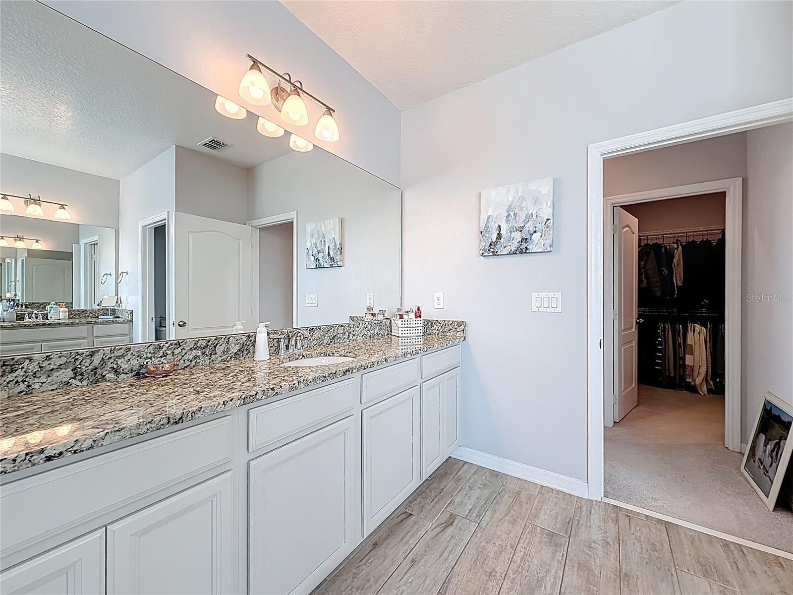 Image 38 of 54 For 8150 Gray Kingbird Drive