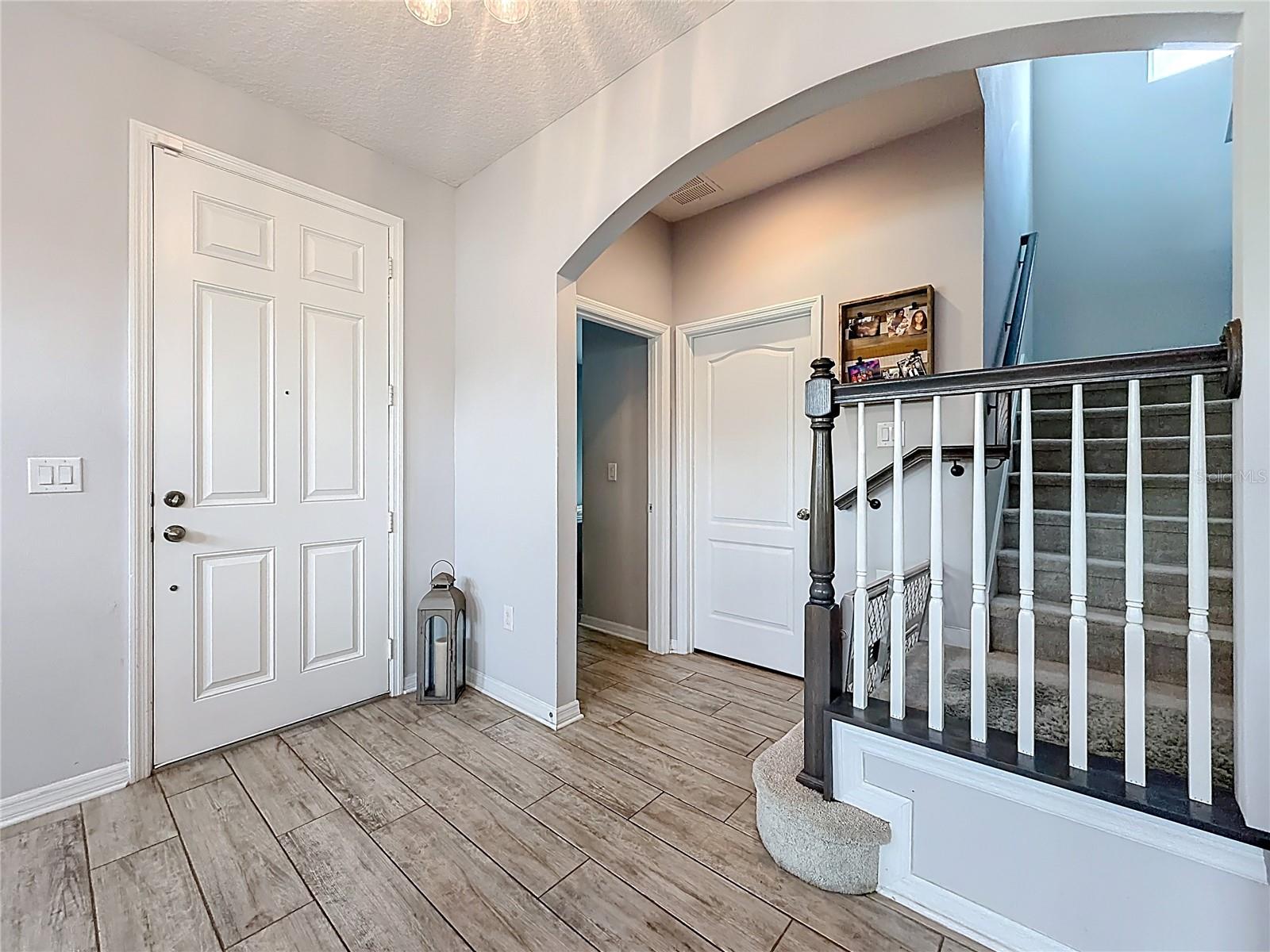 Image 7 of 54 For 8150 Gray Kingbird Drive