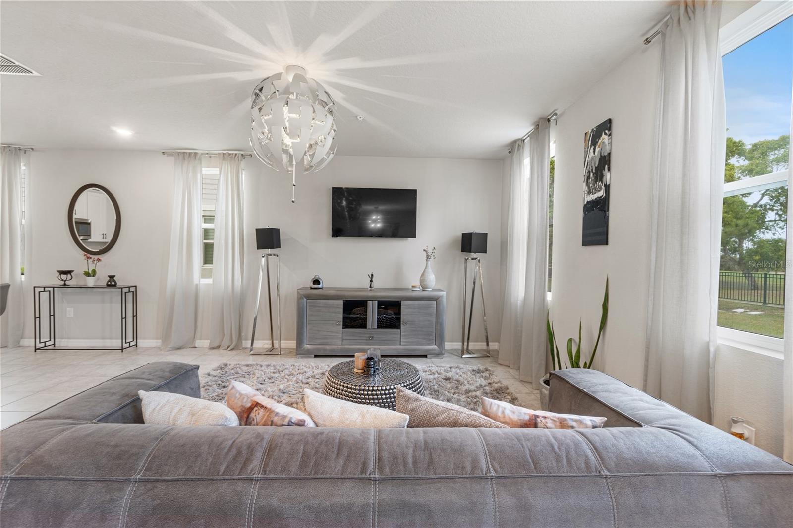 Image 11 of 30 For 951 Robin Holly Street