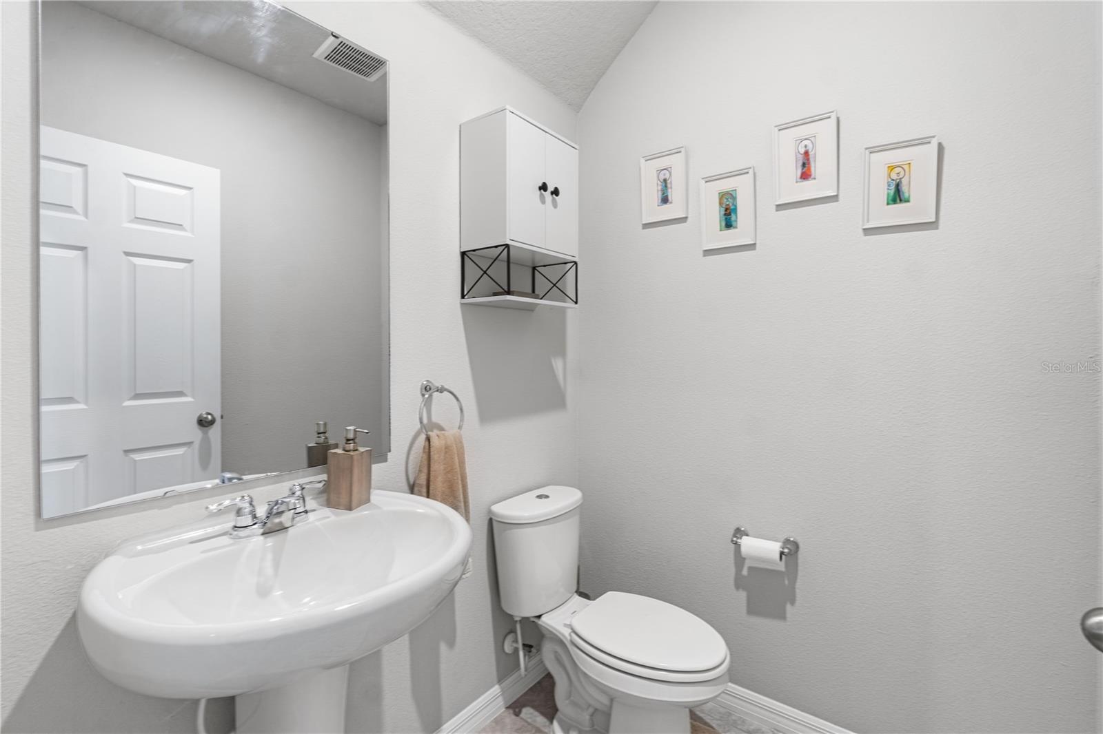 Image 13 of 30 For 951 Robin Holly Street