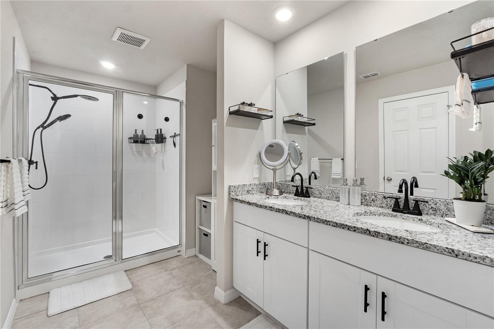 Image 18 of 30 For 951 Robin Holly Street