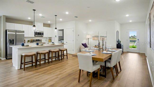 Image 8 of 34 For 8591 Oakstone Circle