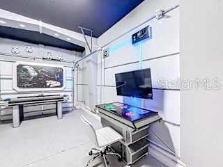 Image 35 of 39 For 1589 Flange Drive