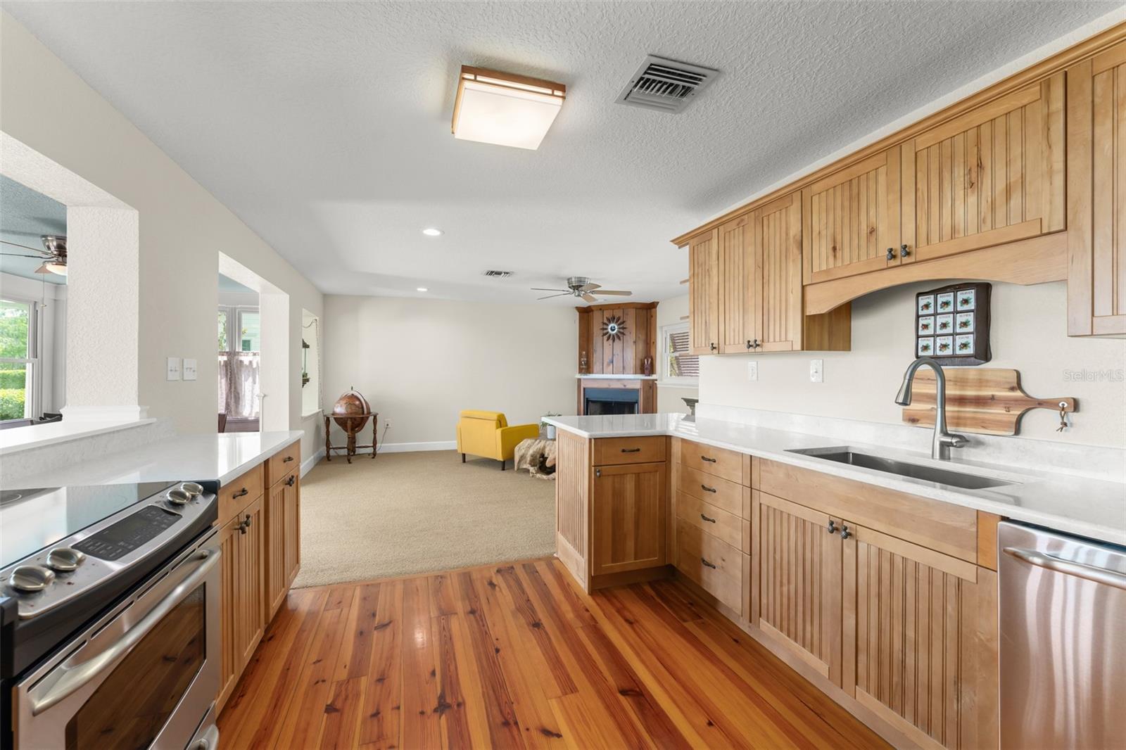 Image 25 of 79 For 10400 Lake Cottage Lane