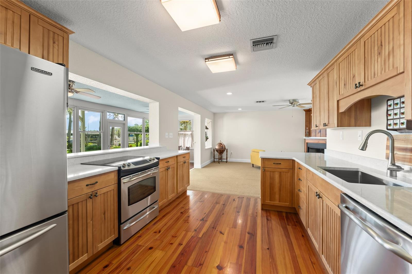 Image 26 of 79 For 10400 Lake Cottage Lane