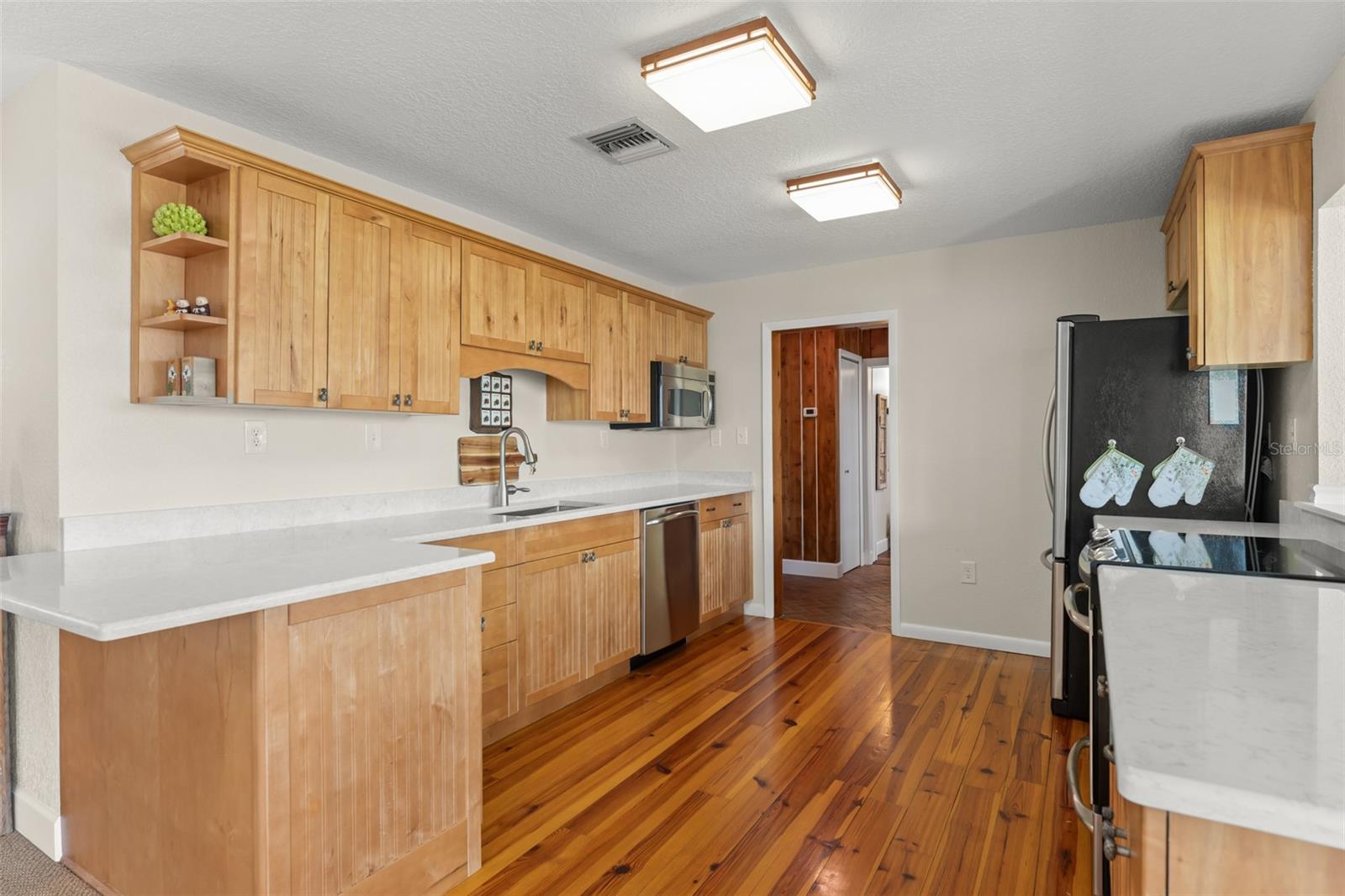 Image 29 of 79 For 10400 Lake Cottage Lane