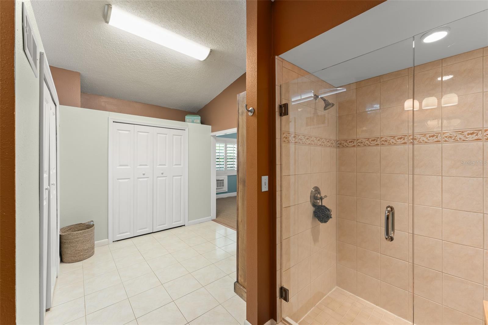 Image 47 of 79 For 10400 Lake Cottage Lane