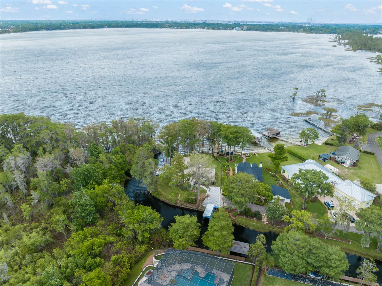 Image 7 of 79 For 10400 Lake Cottage Lane