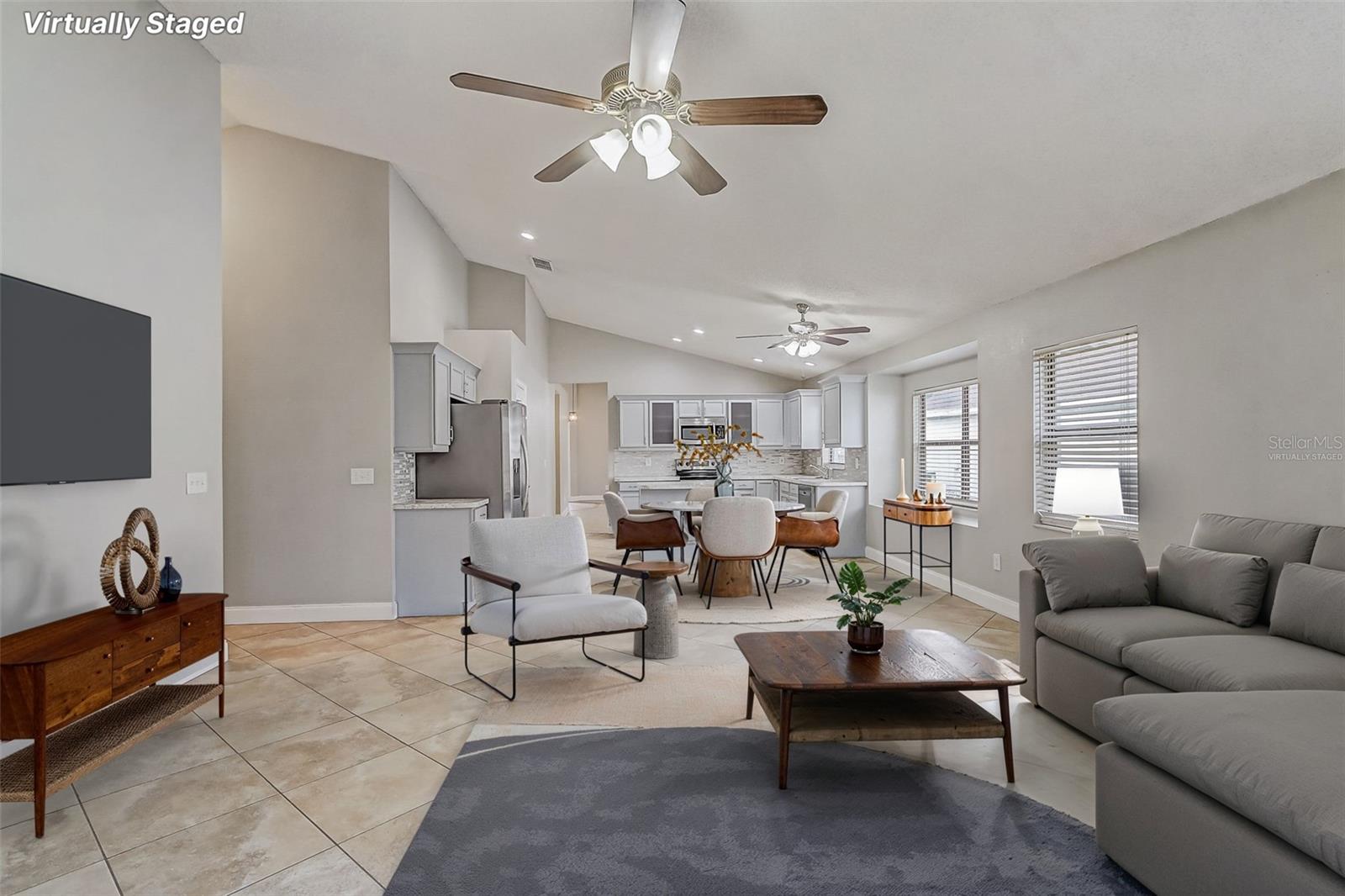 Image 14 of 32 For 14124 Yellow Wood Circle