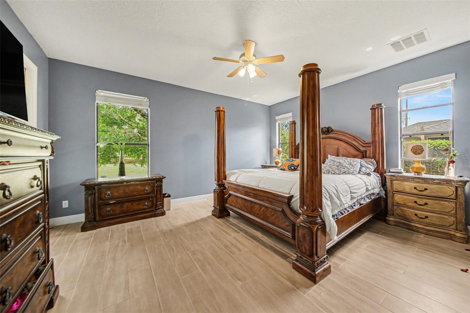 Image 19 of 28 For 1517 Clapton Drive