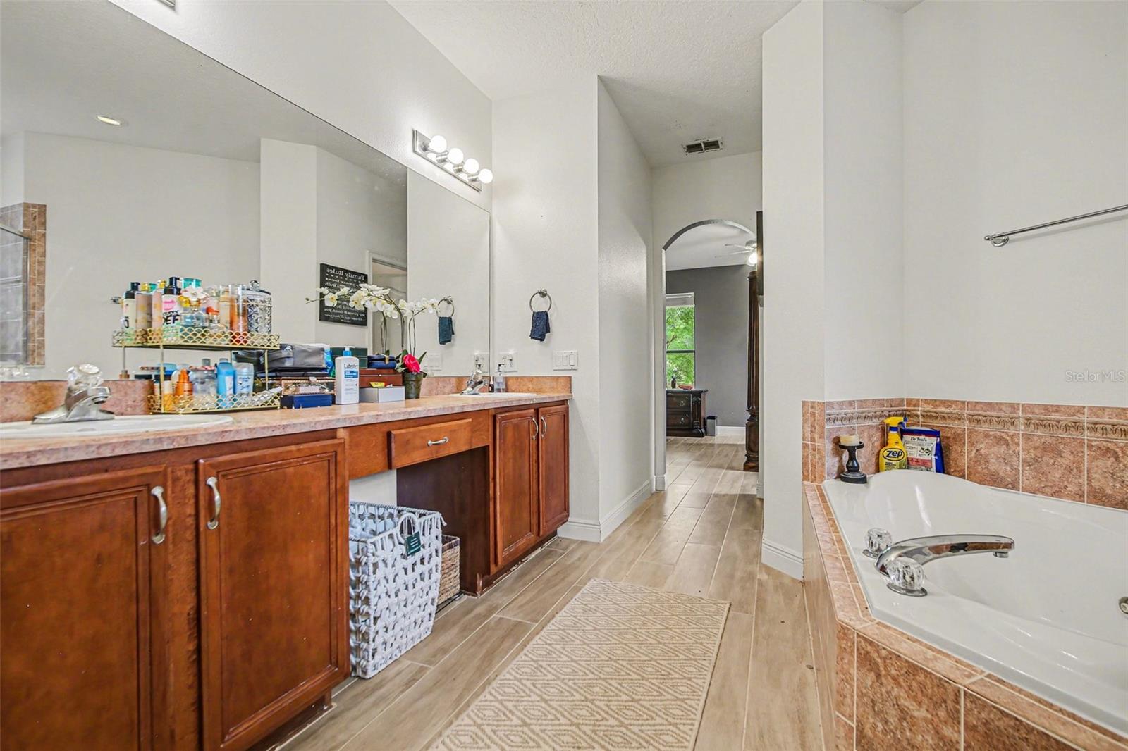 Image 22 of 28 For 1517 Clapton Drive