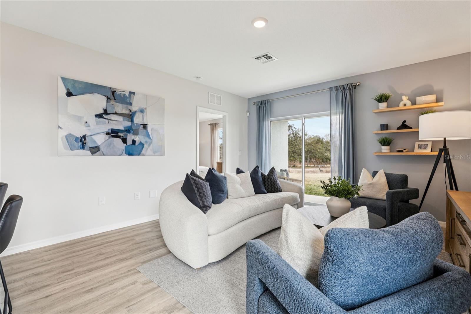 Image 6 of 25 For 5561 Taverna Loop