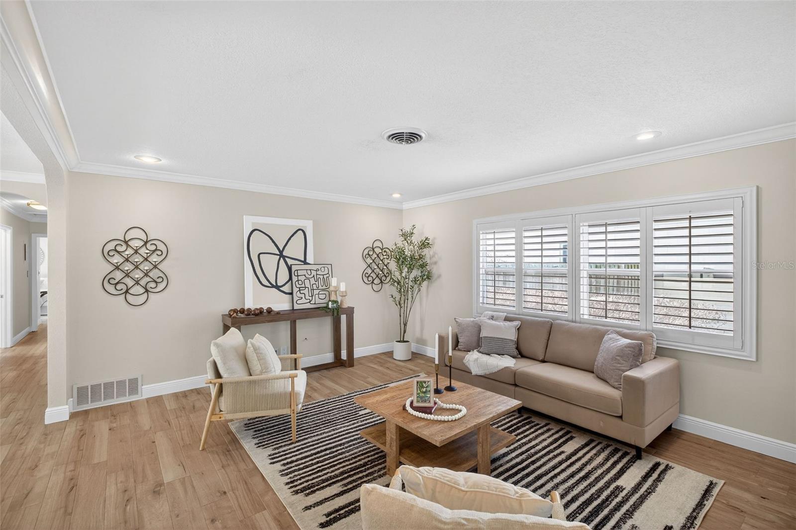 Image 13 of 50 For 1170 Willowbrook Trail