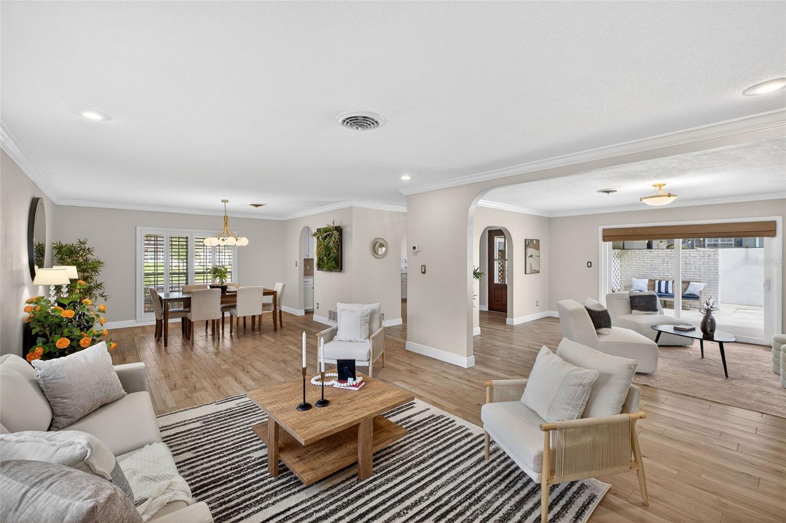 Image 15 of 50 For 1170 Willowbrook Trail