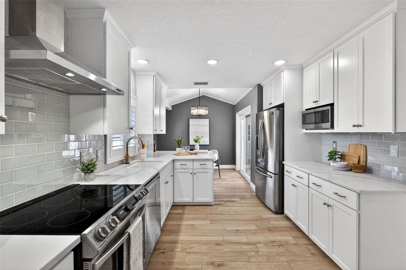 Image 26 of 50 For 1170 Willowbrook Trail