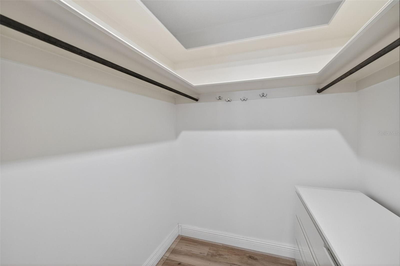 Image 35 of 50 For 1170 Willowbrook Trail