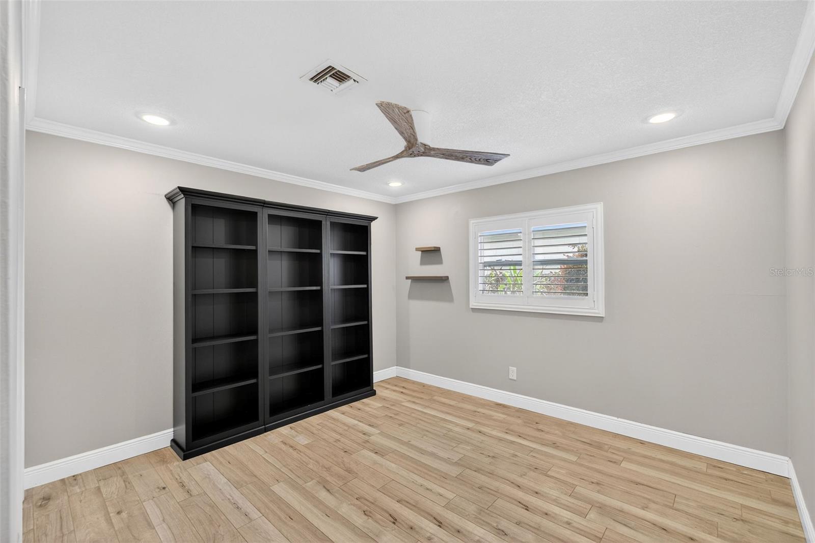 Image 37 of 50 For 1170 Willowbrook Trail