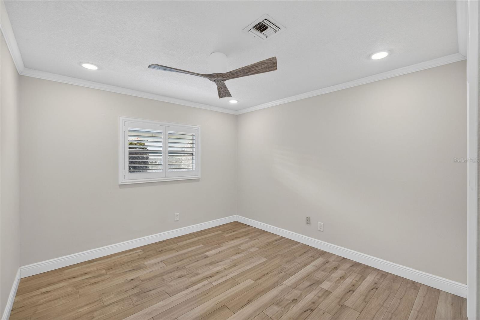 Image 38 of 50 For 1170 Willowbrook Trail