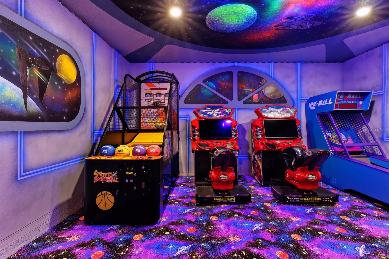 Image 10 of 34 For 2320 Lelani Circle