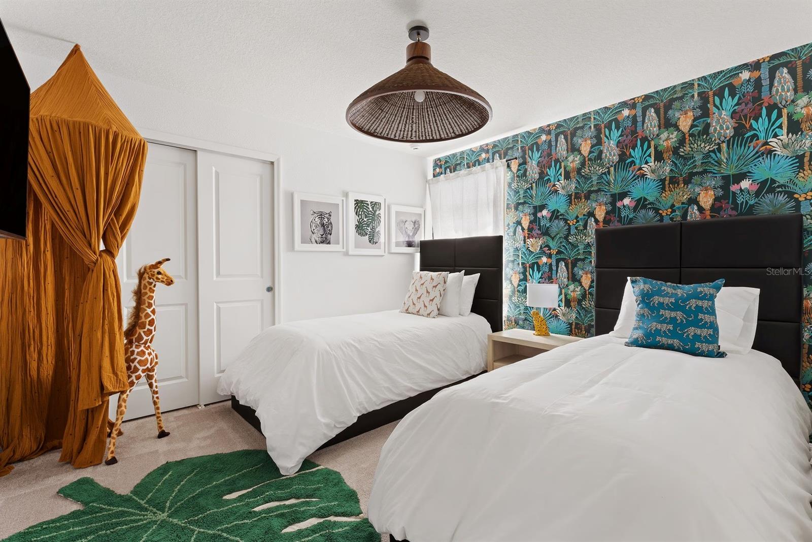 Image 21 of 34 For 2320 Lelani Circle