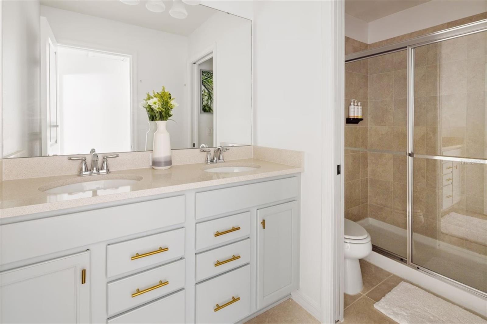 Image 22 of 34 For 2320 Lelani Circle