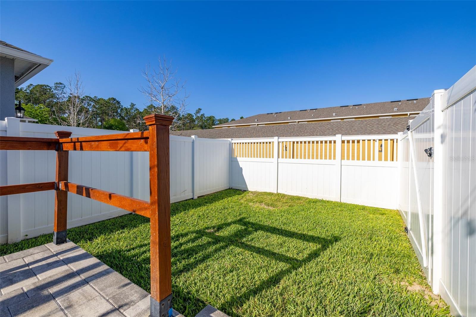 Image 16 of 34 For 6408 Flat Lemon Drive