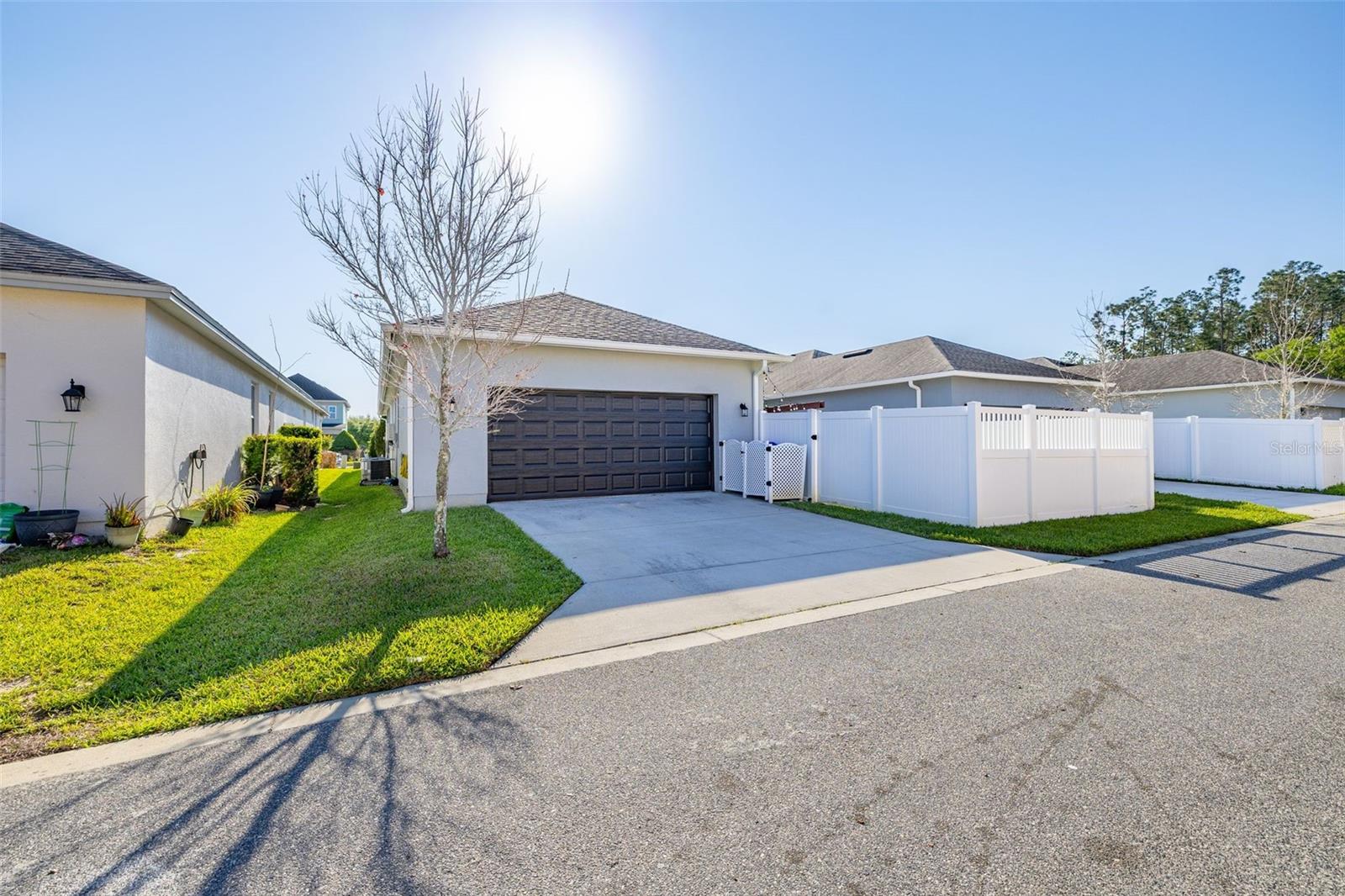 Image 17 of 34 For 6408 Flat Lemon Drive