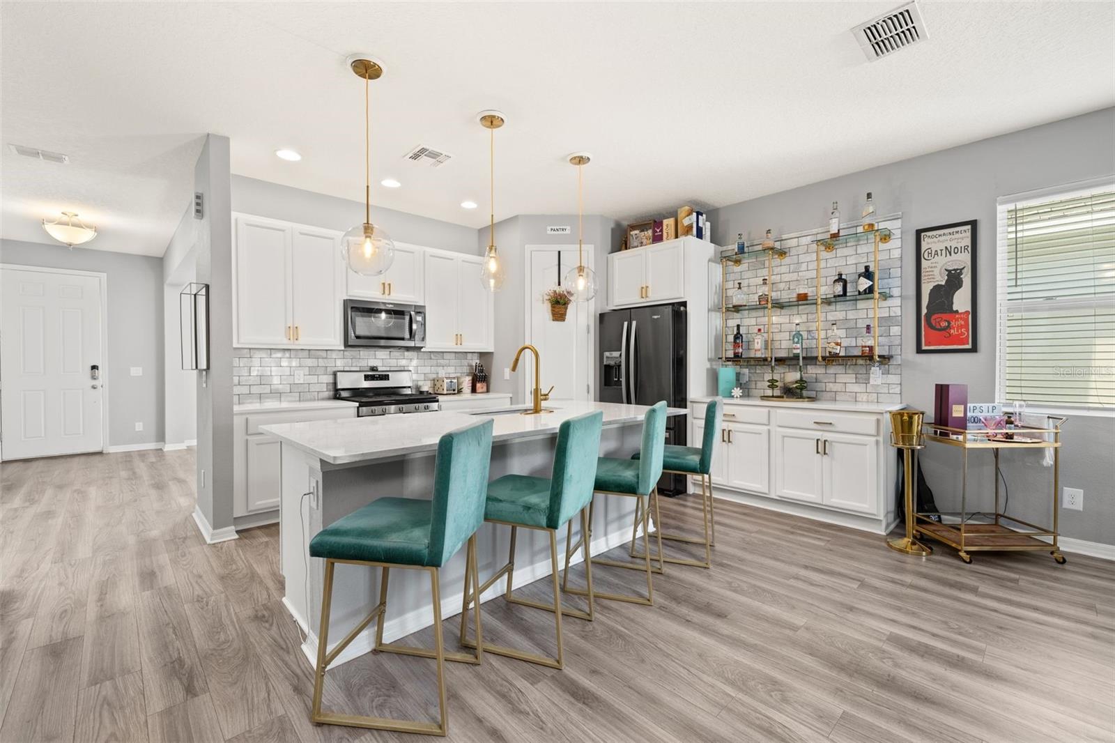 Image 5 of 34 For 6408 Flat Lemon Drive