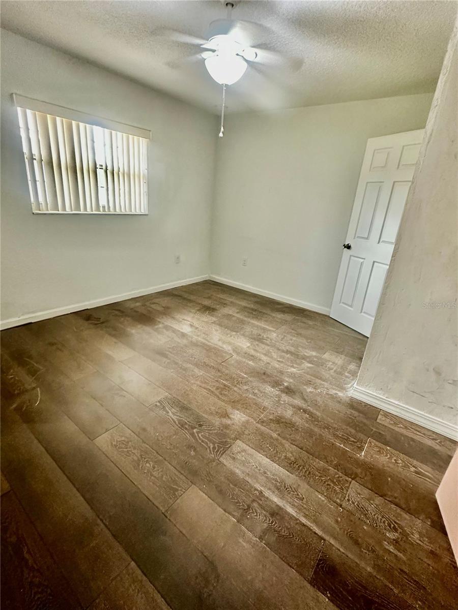 Image 12 of 36 For 910 Rich Drive