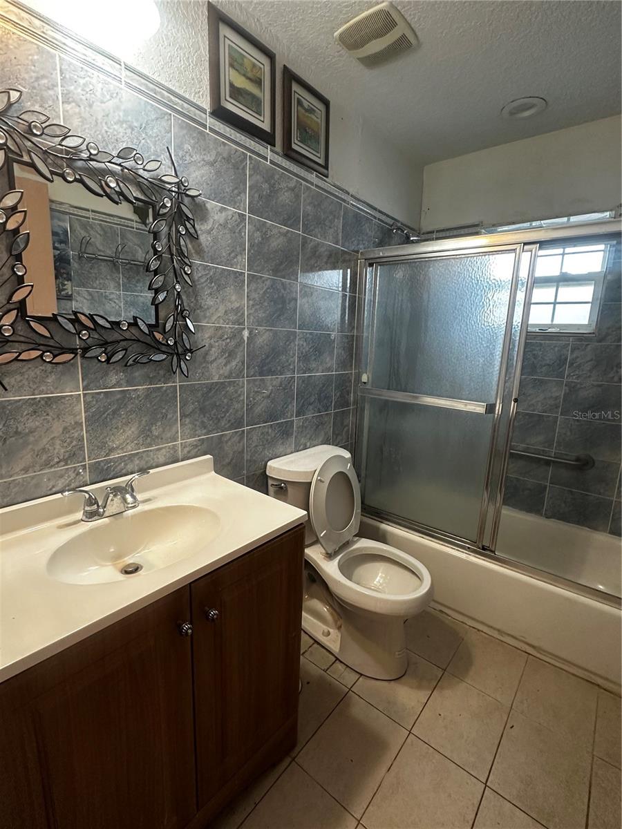 Image 15 of 36 For 910 Rich Drive