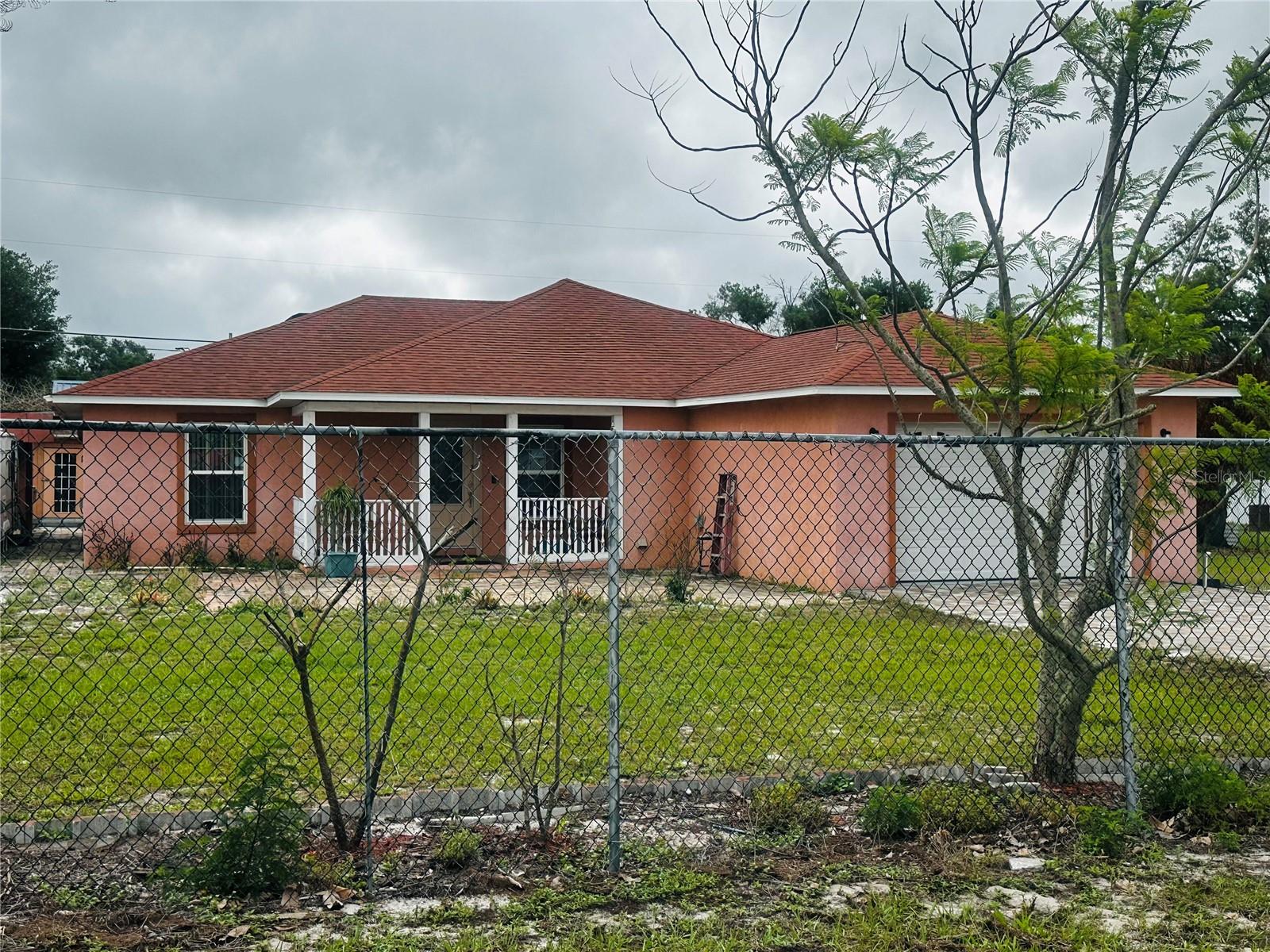 Image 3 of 36 For 910 Rich Drive